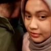 Hijaber Cantik Kena Crot Wajah