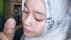 Zahira Hijab Putih.jpg