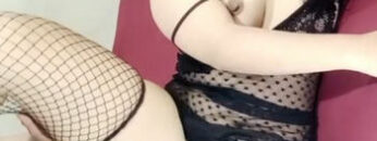 DESYANA Digenjot Sambil Ngemut Dildo.jpg