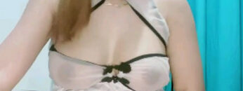 MIKA Pamer Ngocok Memek.jpg