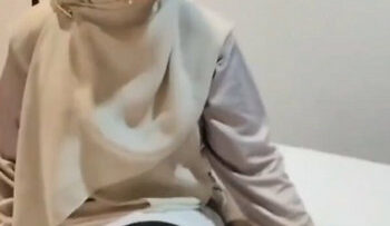 Main Sama Bu Guru Hijab.jpg