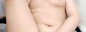 TANIA Ngocok Dildo Geter.jpg